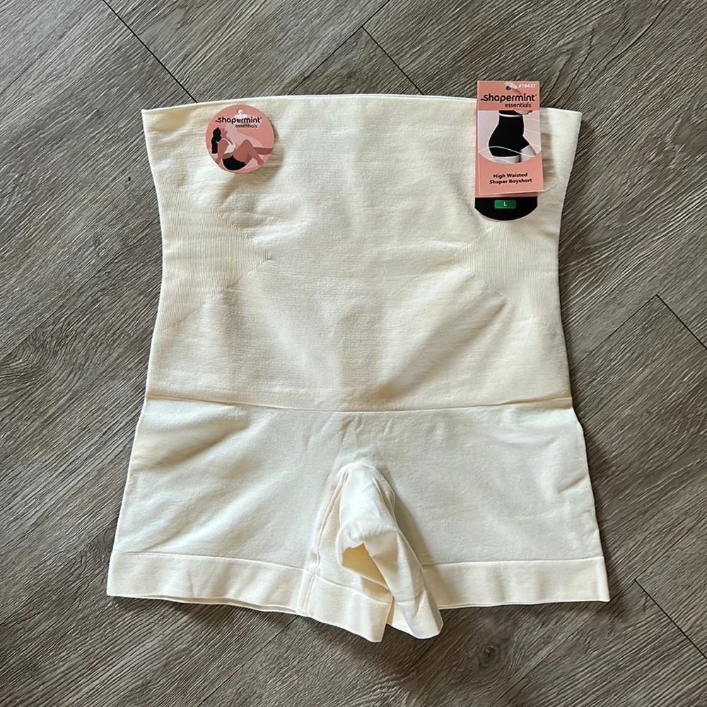 Shapermint High Waisted Shaper Shorts - Picture 1 of 6